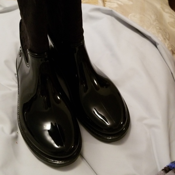 Rainboot - Picture 2 of 4